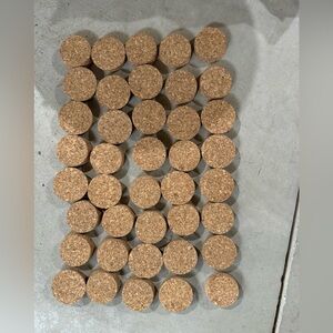 Tapered cork plugs for jars or bottles. 40 pieces